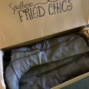 Brand New, never worn. Still in box. gray …